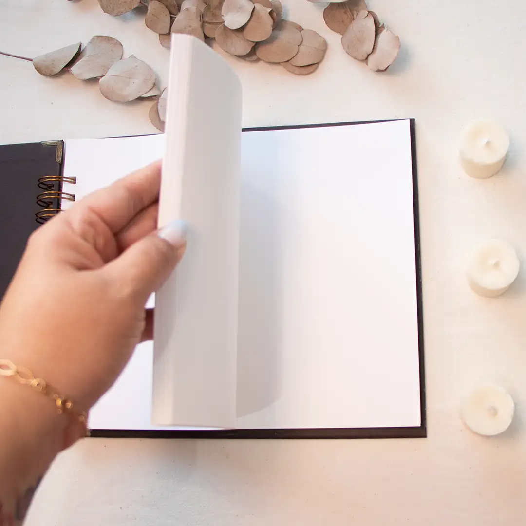 Saurá Chocolate - p250215-1634 - 1080x1080 5 Livro para Fotos e Mensagens de Casamento - Saurá Chocolate