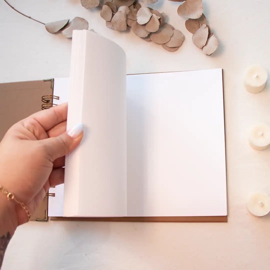 Saurá Mocha - p250215-1634 - 1080x1080 5 Livro para Fotos e Mensagens de Casamento - Saurá Mocha